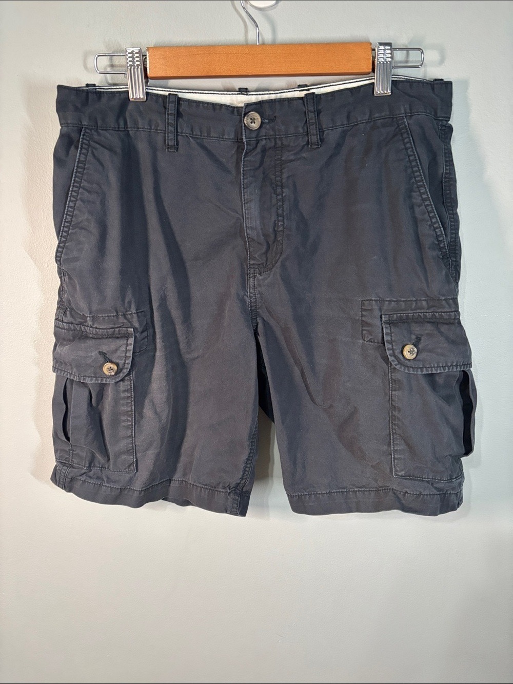 Joe Fresh shorts men’s size 32 (guess) faded blue cargo 100% cotton worn in